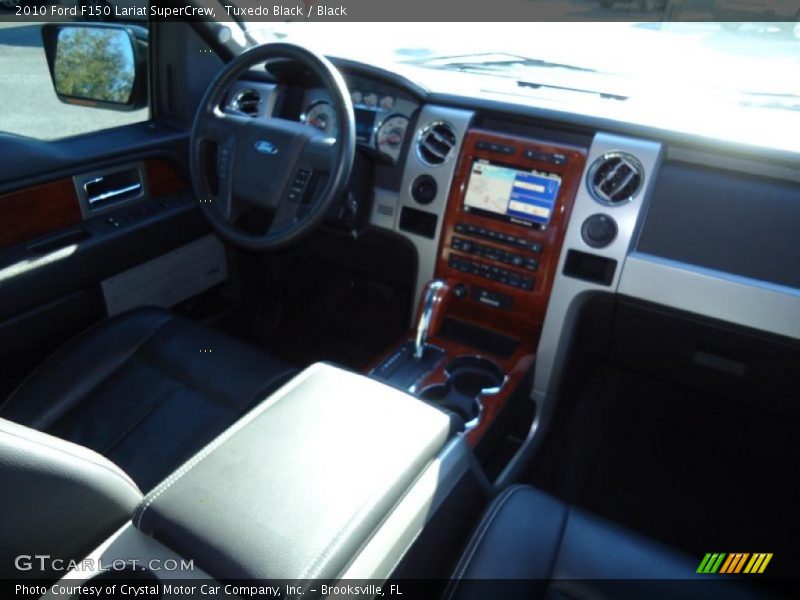 Tuxedo Black / Black 2010 Ford F150 Lariat SuperCrew