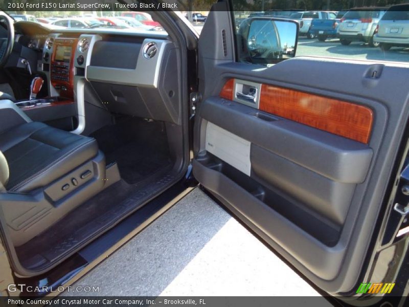 Tuxedo Black / Black 2010 Ford F150 Lariat SuperCrew
