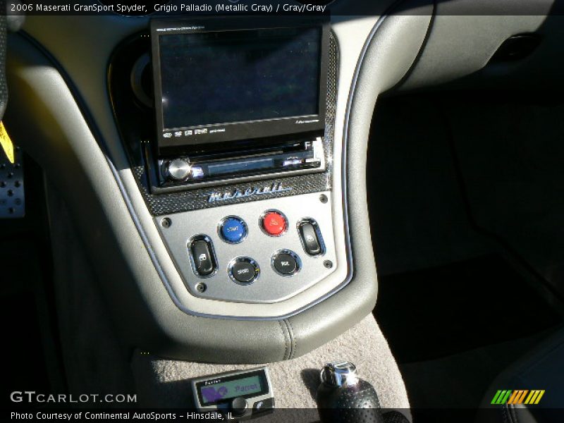 Grigio Palladio (Metallic Gray) / Gray/Gray 2006 Maserati GranSport Spyder