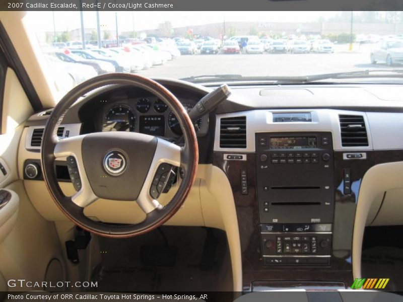Red-E / Cocoa/Light Cashmere 2007 Cadillac Escalade