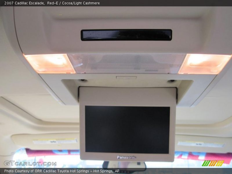 Red-E / Cocoa/Light Cashmere 2007 Cadillac Escalade