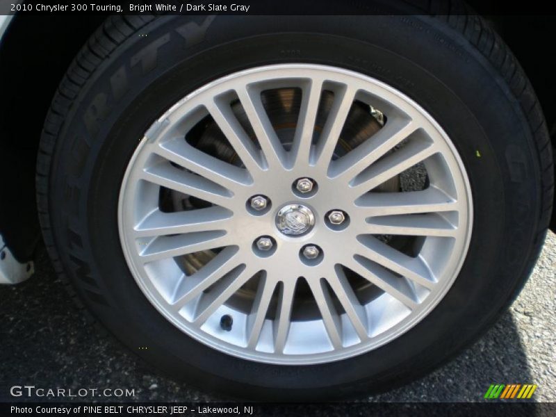 Bright White / Dark Slate Gray 2010 Chrysler 300 Touring
