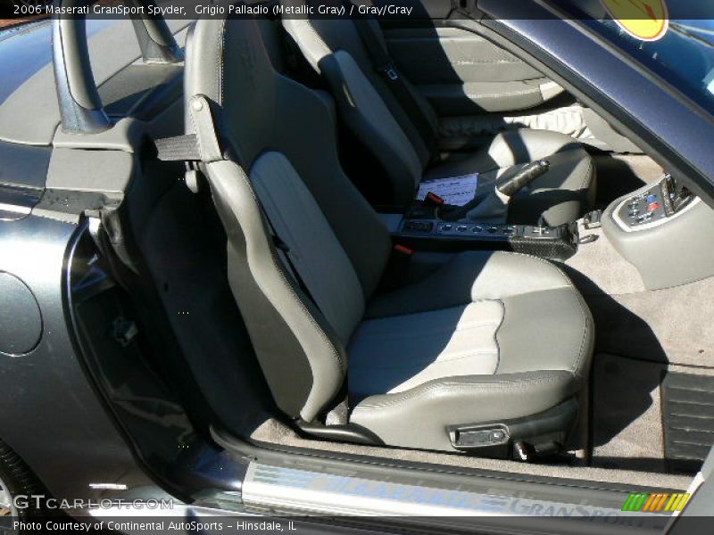 Grigio Palladio (Metallic Gray) / Gray/Gray 2006 Maserati GranSport Spyder