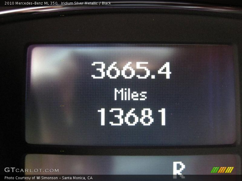 Iridium Silver Metallic / Black 2010 Mercedes-Benz ML 350