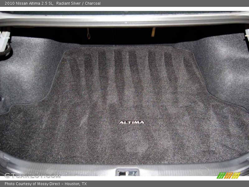 Radiant Silver / Charcoal 2010 Nissan Altima 2.5 SL