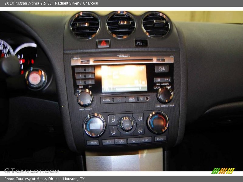 Radiant Silver / Charcoal 2010 Nissan Altima 2.5 SL
