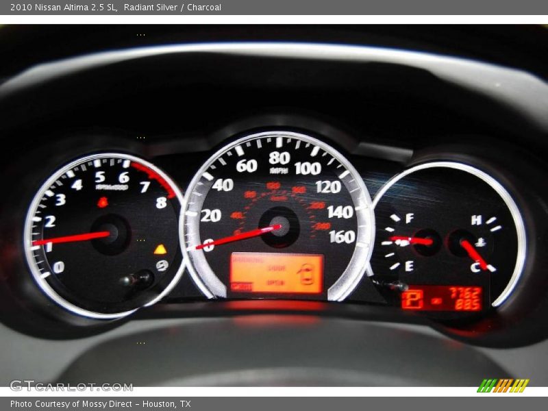 Radiant Silver / Charcoal 2010 Nissan Altima 2.5 SL