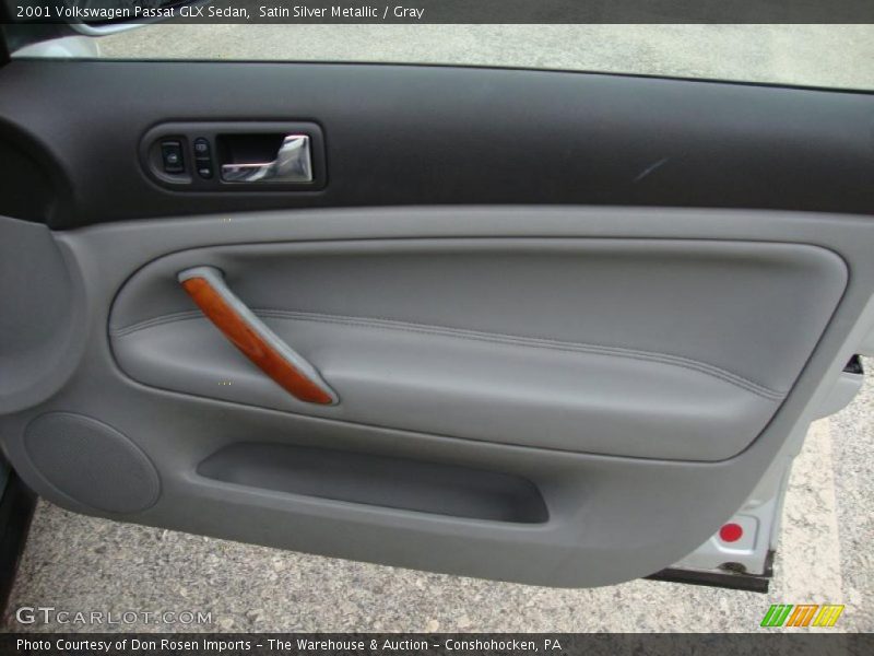 Door Panel of 2001 Passat GLX Sedan