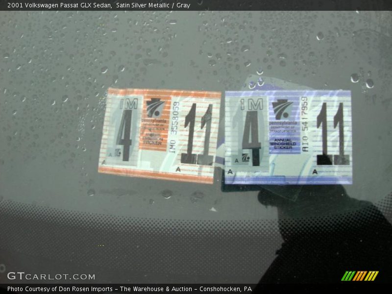 Satin Silver Metallic / Gray 2001 Volkswagen Passat GLX Sedan