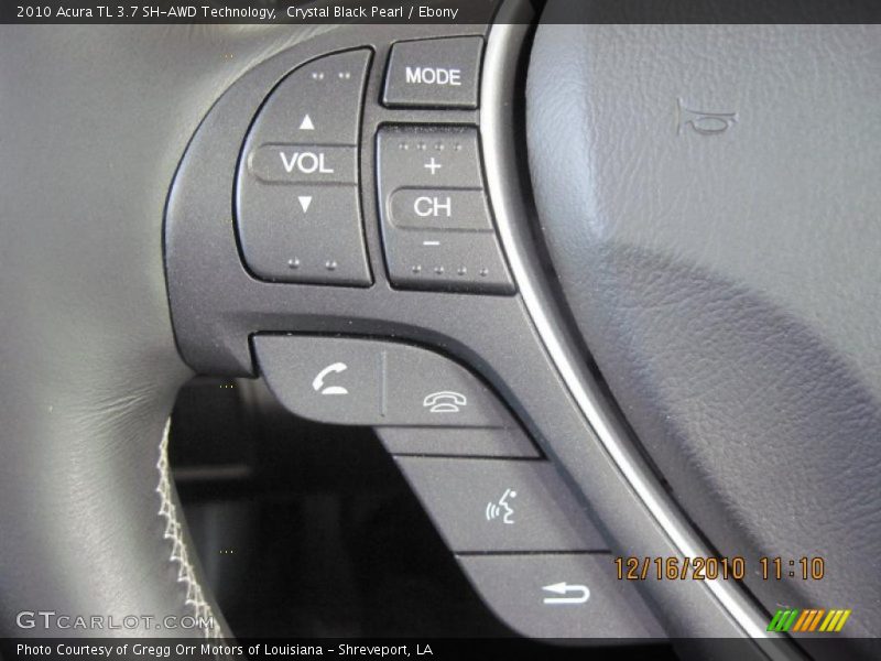 Controls of 2010 TL 3.7 SH-AWD Technology