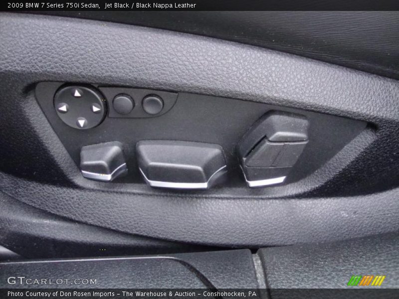 Controls of 2009 7 Series 750i Sedan