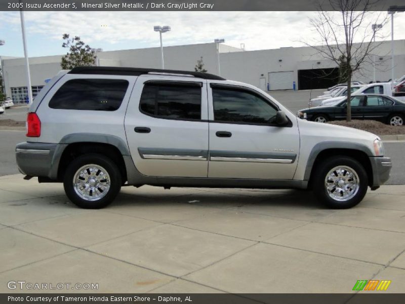 Mineral Silver Metallic / Dark Gray/Light Gray 2005 Isuzu Ascender S