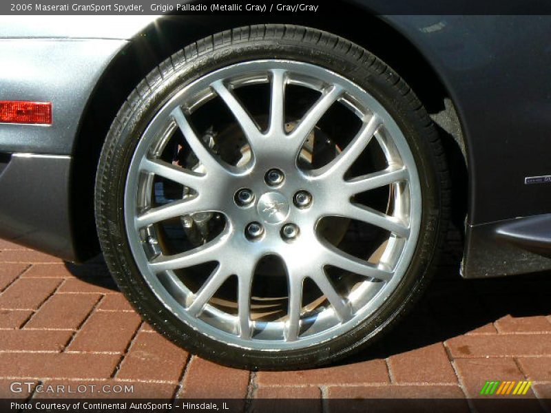 Grigio Palladio (Metallic Gray) / Gray/Gray 2006 Maserati GranSport Spyder