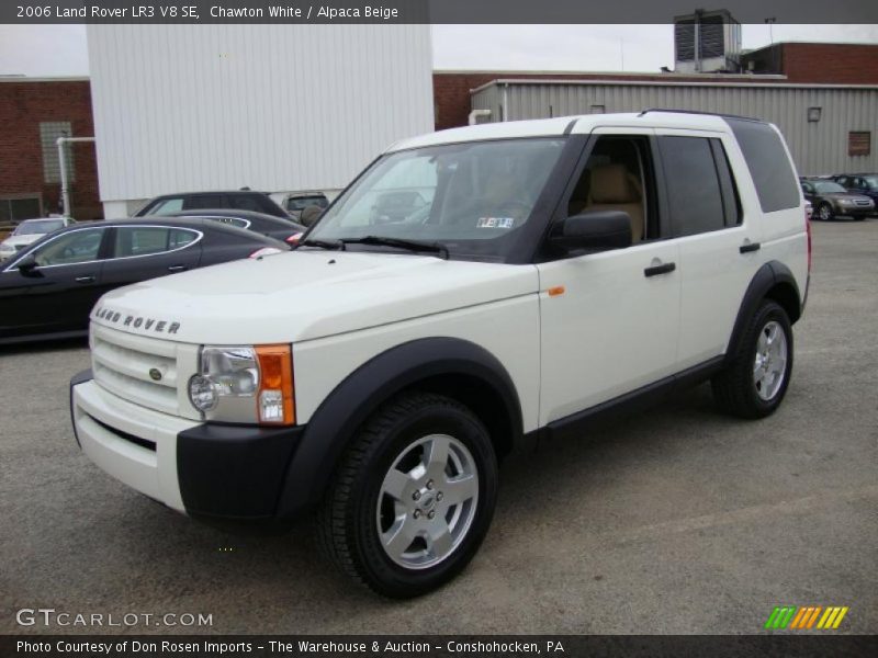 Front 3/4 View of 2006 LR3 V8 SE