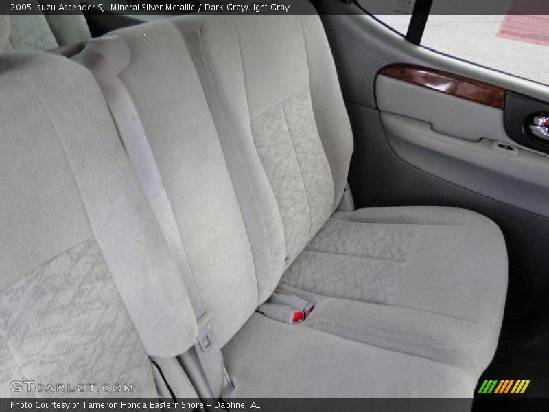 Mineral Silver Metallic / Dark Gray/Light Gray 2005 Isuzu Ascender S
