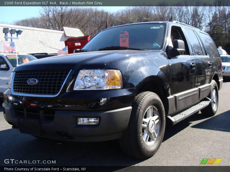 Black / Medium Flint Grey 2006 Ford Expedition XLT 4x4