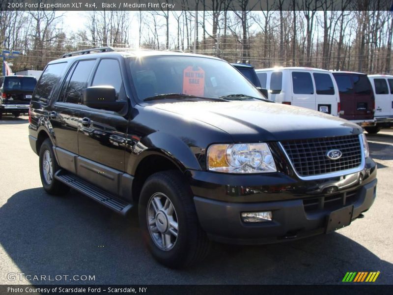 Black / Medium Flint Grey 2006 Ford Expedition XLT 4x4