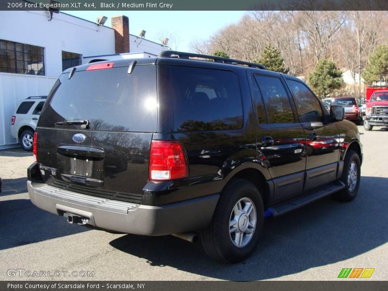 Black / Medium Flint Grey 2006 Ford Expedition XLT 4x4
