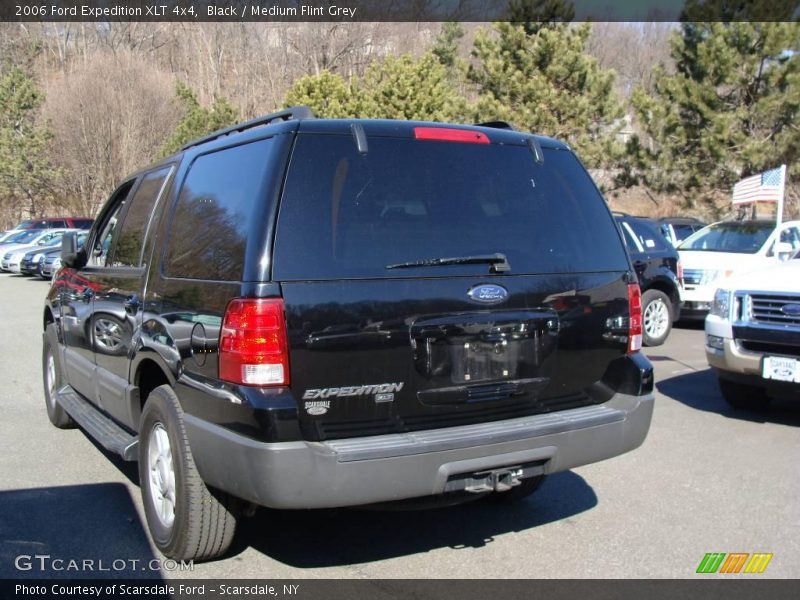 Black / Medium Flint Grey 2006 Ford Expedition XLT 4x4