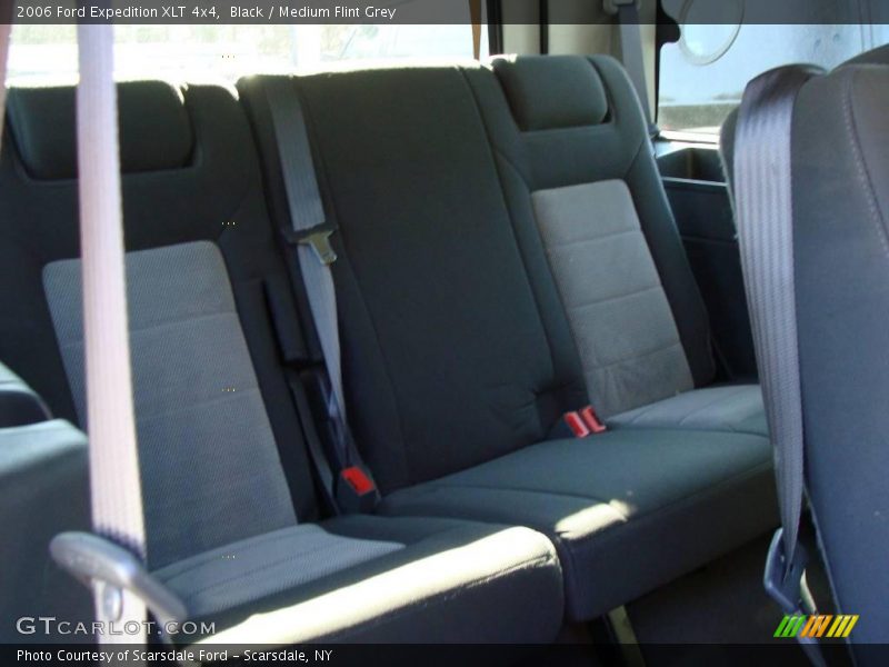 Black / Medium Flint Grey 2006 Ford Expedition XLT 4x4