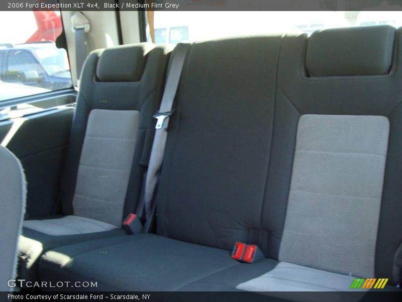 Black / Medium Flint Grey 2006 Ford Expedition XLT 4x4