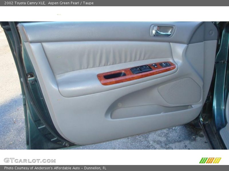 Aspen Green Pearl / Taupe 2002 Toyota Camry XLE