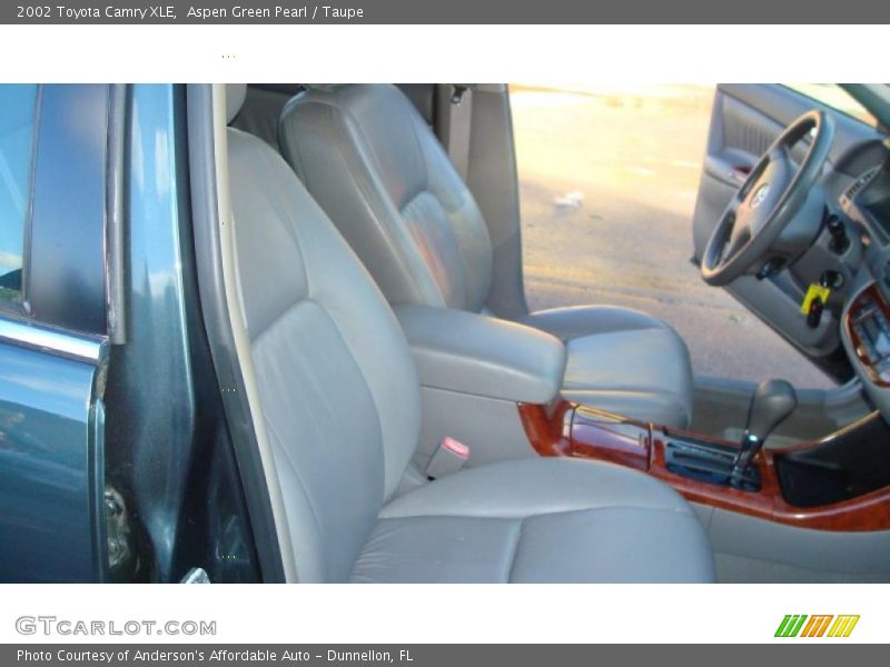 Aspen Green Pearl / Taupe 2002 Toyota Camry XLE