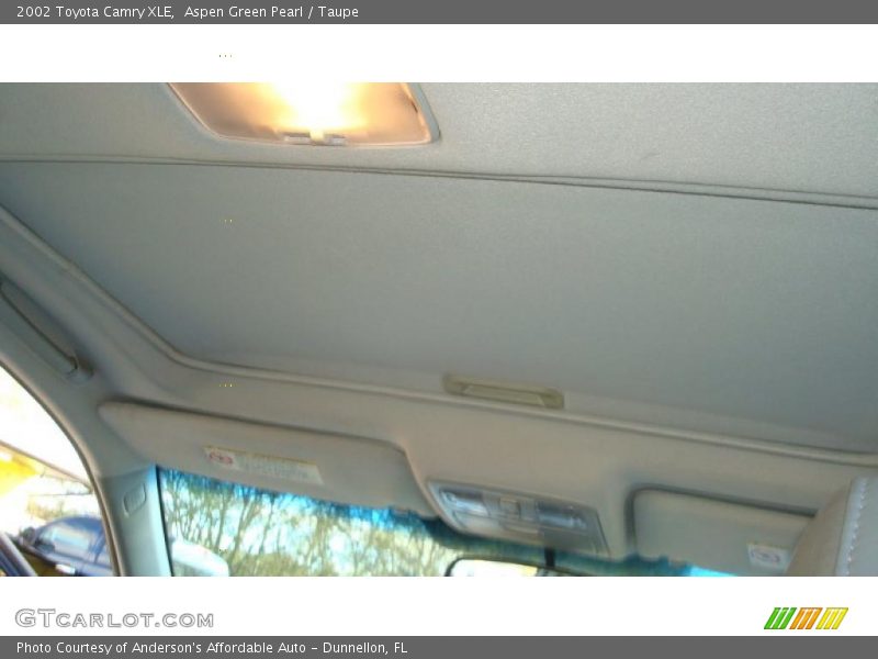Aspen Green Pearl / Taupe 2002 Toyota Camry XLE