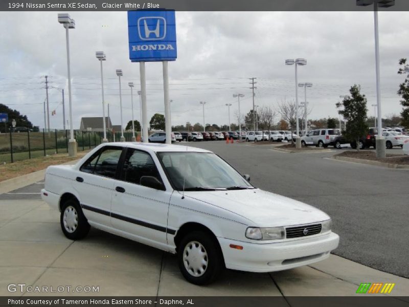 Glacier White / Blue 1994 Nissan Sentra XE Sedan