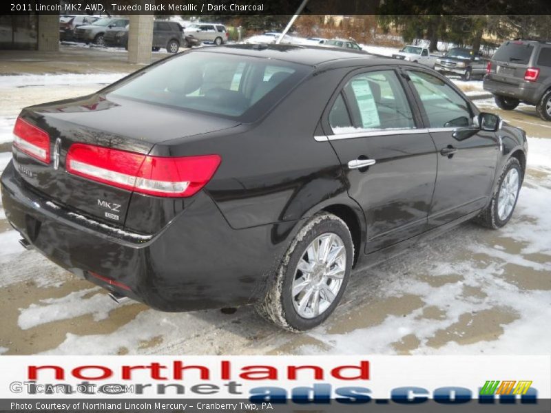 Tuxedo Black Metallic / Dark Charcoal 2011 Lincoln MKZ AWD