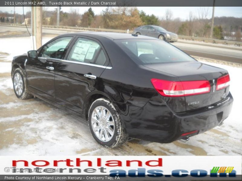 Tuxedo Black Metallic / Dark Charcoal 2011 Lincoln MKZ AWD