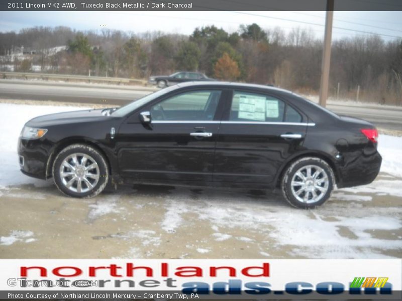 Tuxedo Black Metallic / Dark Charcoal 2011 Lincoln MKZ AWD