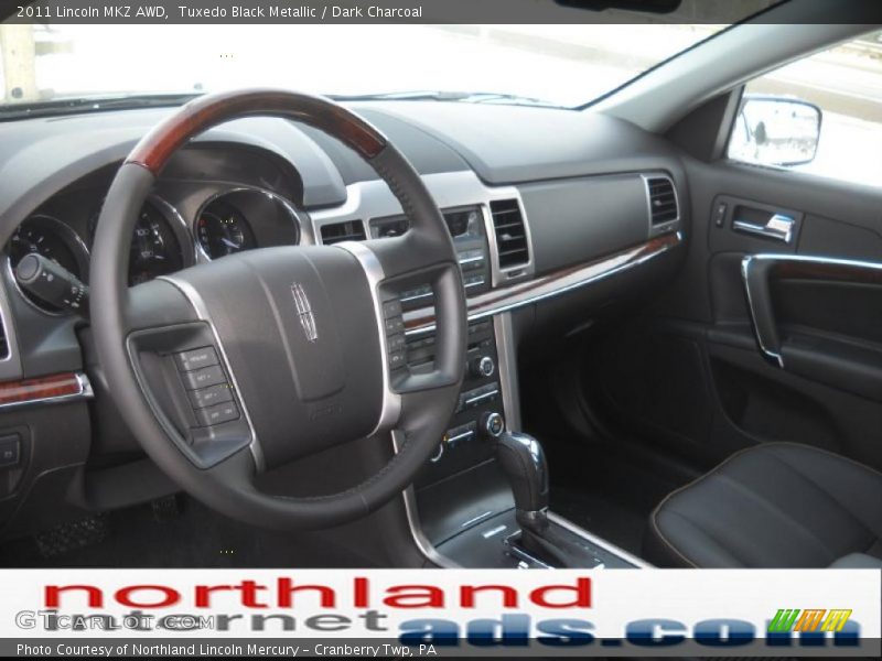 Tuxedo Black Metallic / Dark Charcoal 2011 Lincoln MKZ AWD