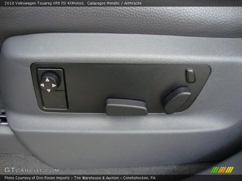 Galapagos Metallic / Anthracite 2010 Volkswagen Touareg VR6 FSI 4XMotion