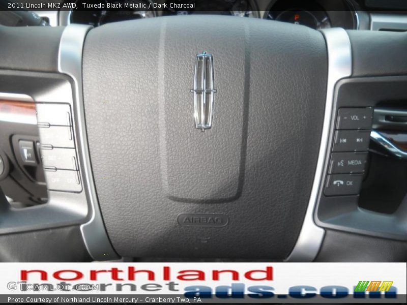 Tuxedo Black Metallic / Dark Charcoal 2011 Lincoln MKZ AWD