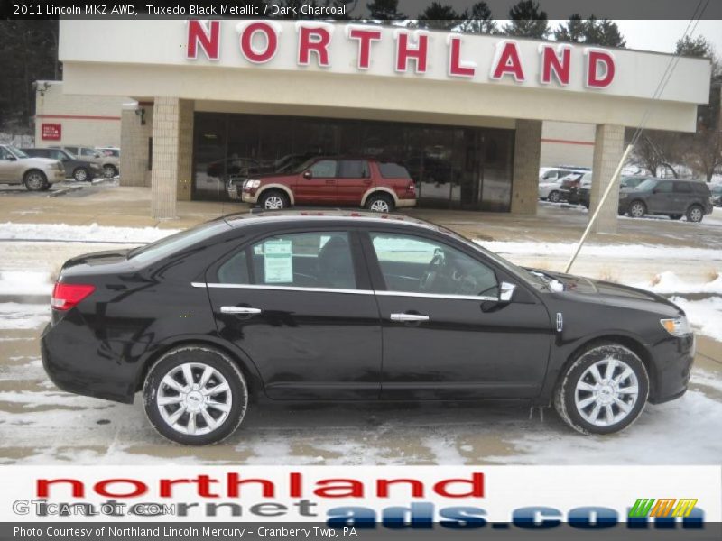 Tuxedo Black Metallic / Dark Charcoal 2011 Lincoln MKZ AWD