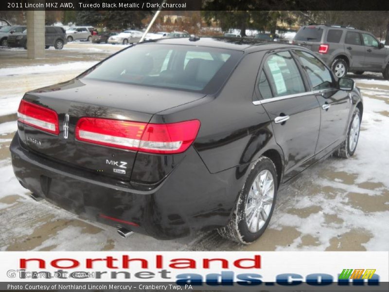 Tuxedo Black Metallic / Dark Charcoal 2011 Lincoln MKZ AWD