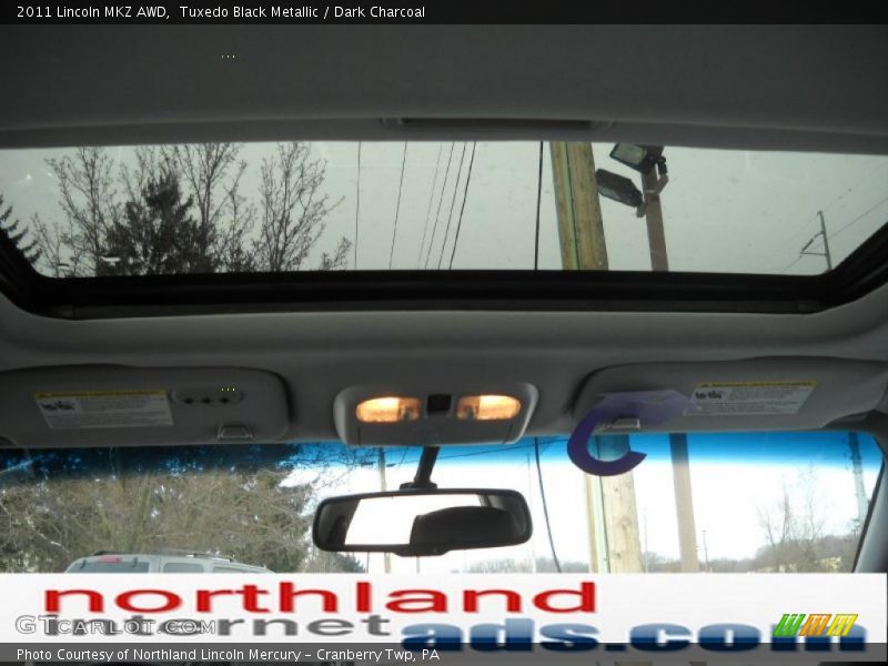 Tuxedo Black Metallic / Dark Charcoal 2011 Lincoln MKZ AWD