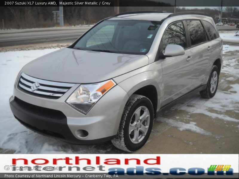 Majestic Silver Metallic / Grey 2007 Suzuki XL7 Luxury AWD