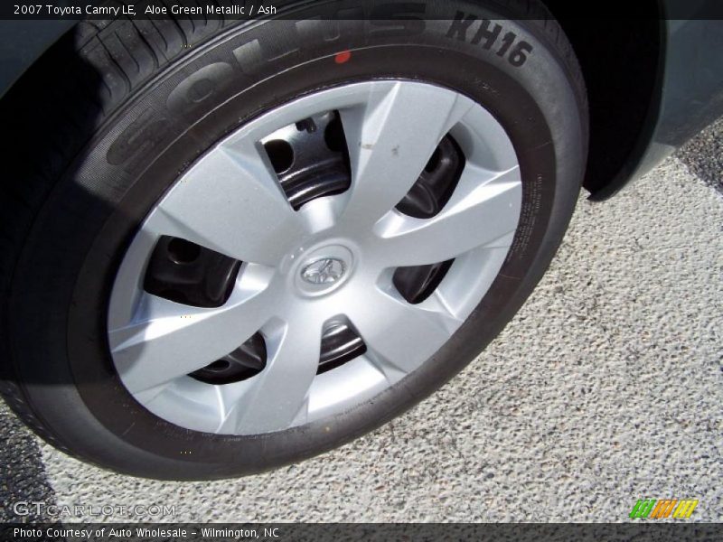 Aloe Green Metallic / Ash 2007 Toyota Camry LE