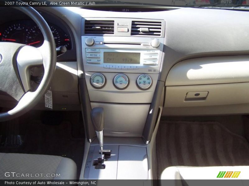 Aloe Green Metallic / Ash 2007 Toyota Camry LE