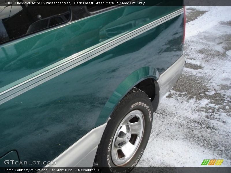 Dark Forest Green Metallic / Medium Gray 2000 Chevrolet Astro LS Passenger Van