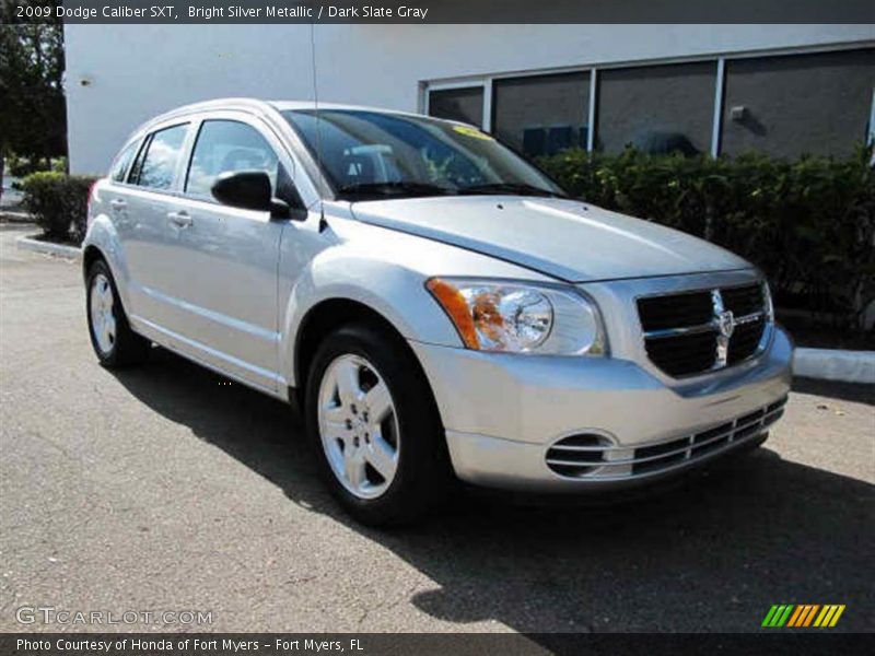Bright Silver Metallic / Dark Slate Gray 2009 Dodge Caliber SXT