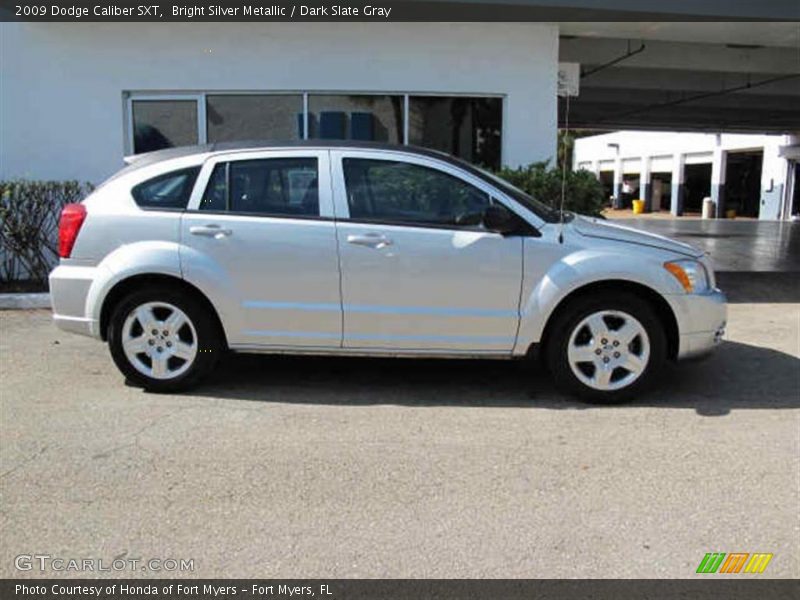 Bright Silver Metallic / Dark Slate Gray 2009 Dodge Caliber SXT