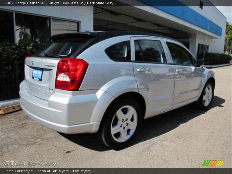 Bright Silver Metallic / Dark Slate Gray 2009 Dodge Caliber SXT