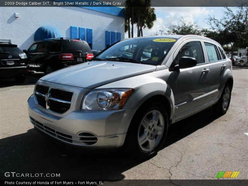 Bright Silver Metallic / Dark Slate Gray 2009 Dodge Caliber SXT