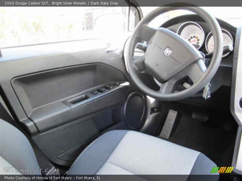 Bright Silver Metallic / Dark Slate Gray 2009 Dodge Caliber SXT