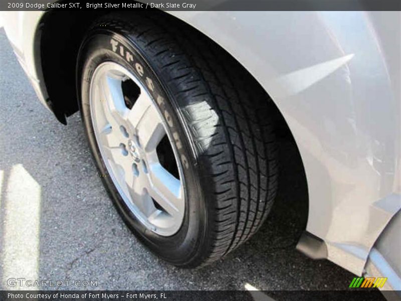 Bright Silver Metallic / Dark Slate Gray 2009 Dodge Caliber SXT