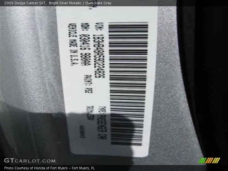 Bright Silver Metallic / Dark Slate Gray 2009 Dodge Caliber SXT