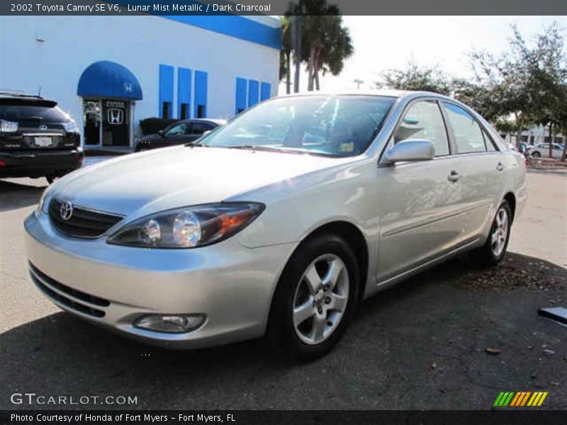 Lunar Mist Metallic / Dark Charcoal 2002 Toyota Camry SE V6